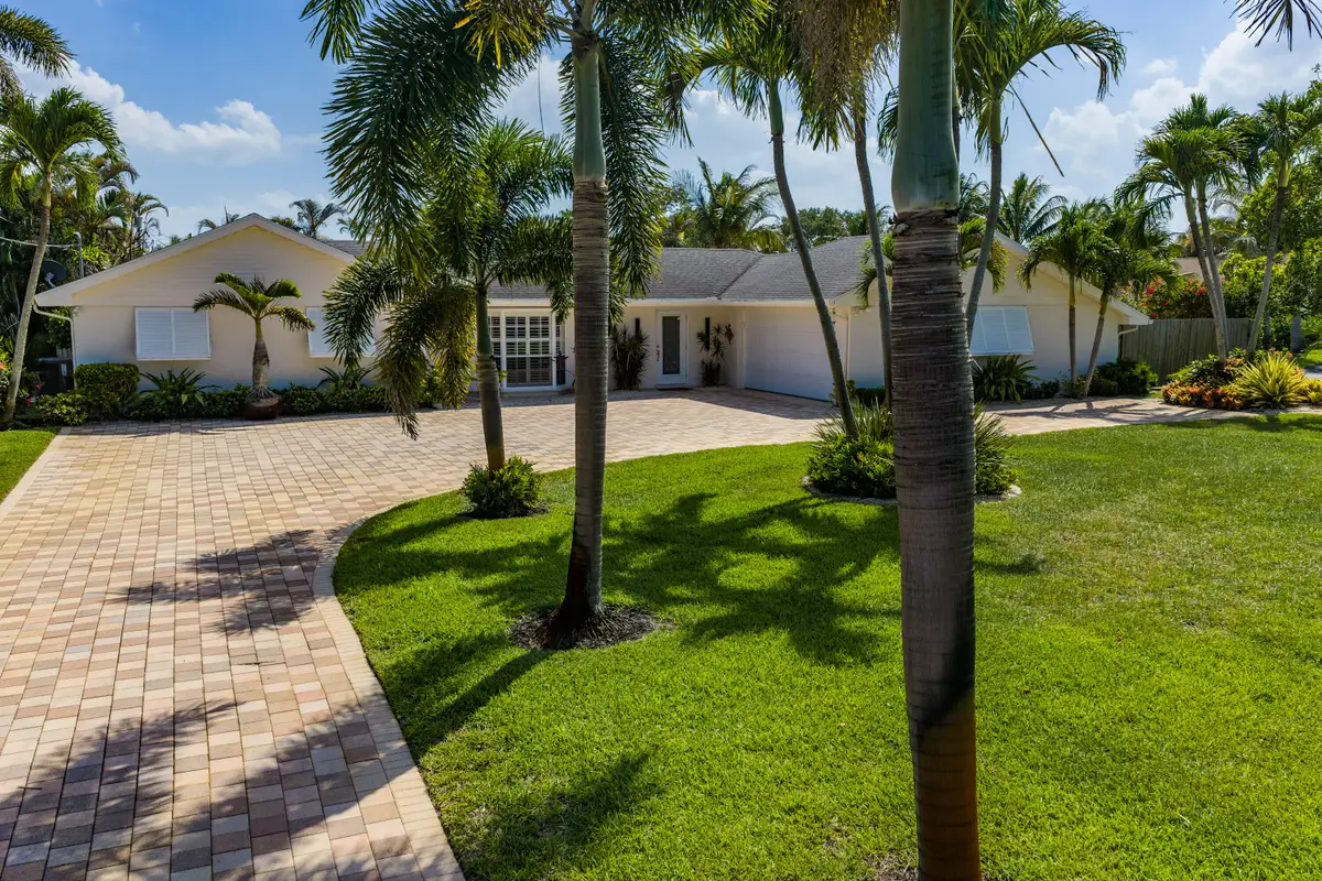 18 Saddleback Road, Tequesta, FL 33469 - #1
