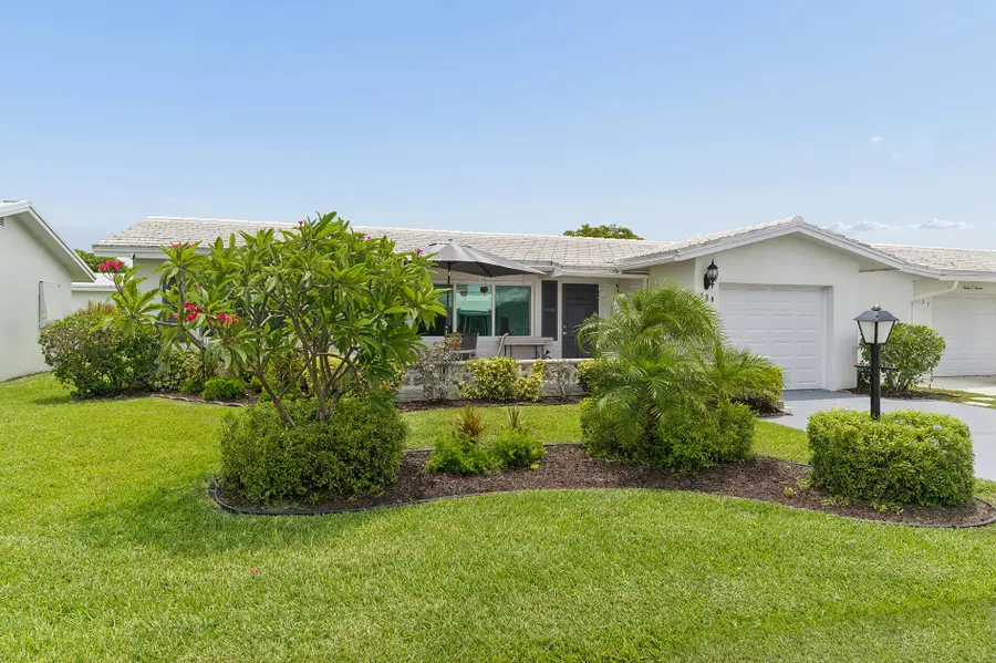 709 SW 15th Street, Boynton Beach, FL 33426 - #2