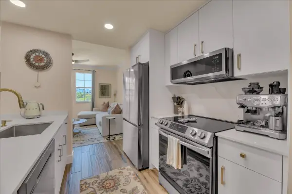 533 NE 3rd Avenue #512, Fort Lauderdale, FL 33301