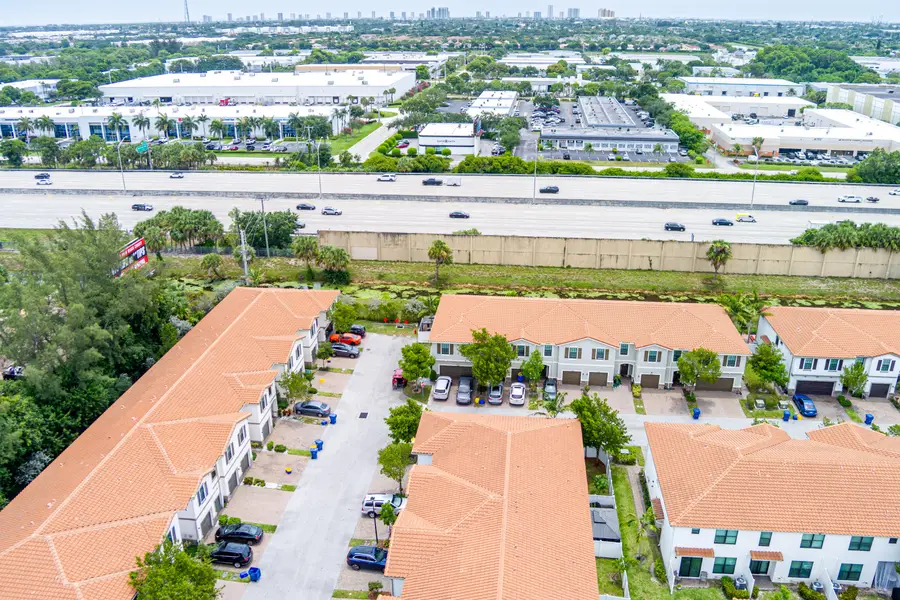 1009 Sweet Briar Lane, Riviera Beach, FL 33410 - #2