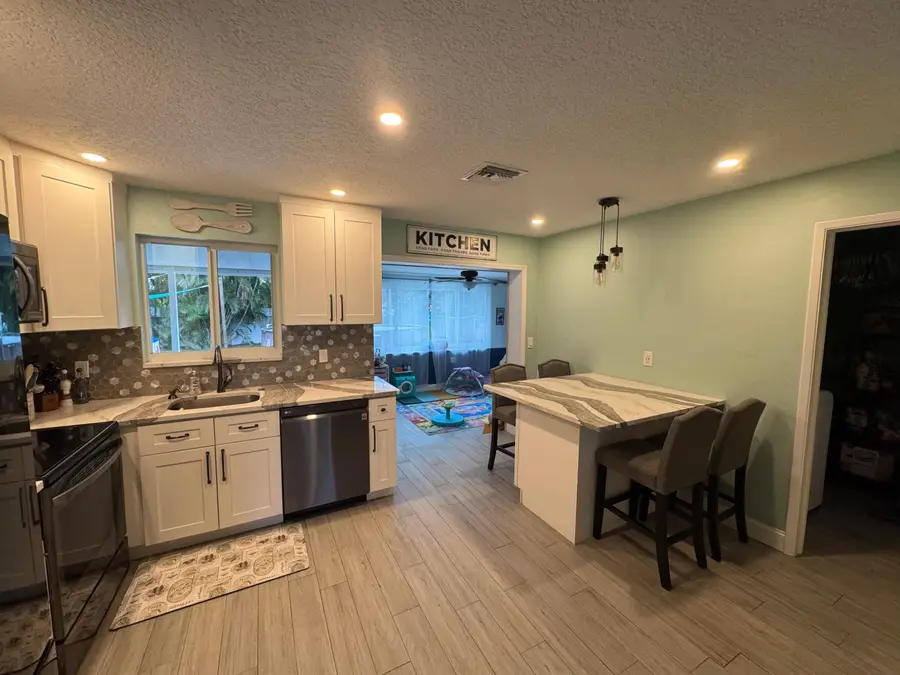 60 NE 46th Street, Oakland Park, FL 33334 - #3
