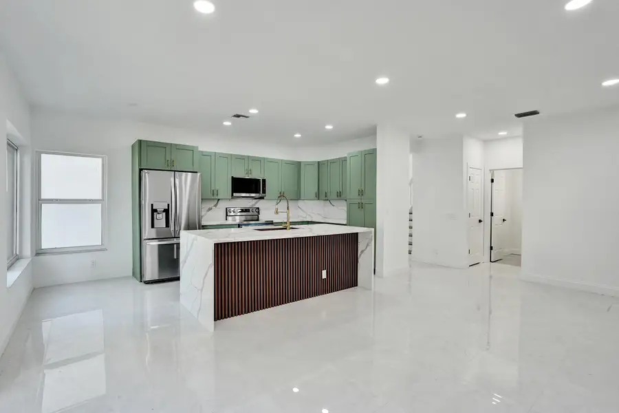 6991 Marion Avenue, Margate, FL 33063 - #3