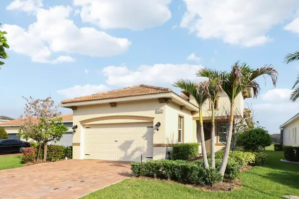 25020 SW Alberti Way, Port St Lucie, FL 34986