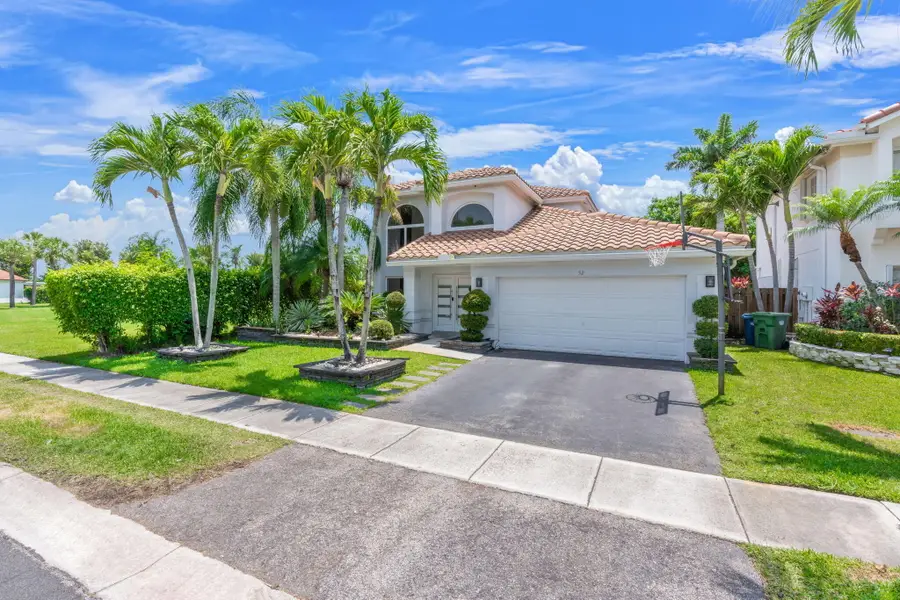 52 Gables Boulevard, Weston, FL 33326 - #3