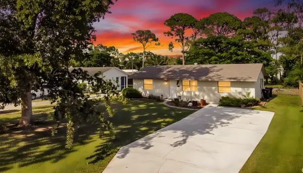 5298 2nd Road, Lake Worth, FL 33467