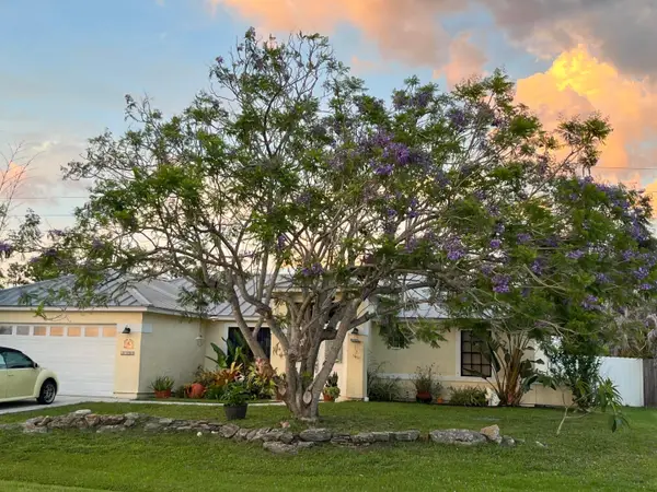 1523 SE Appamattox Terrace, Port St Lucie, FL 34952