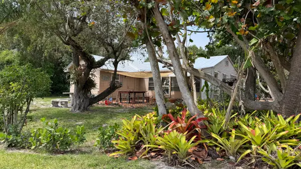 2509 N Old Dixie Highway, Fort Pierce, FL 34946