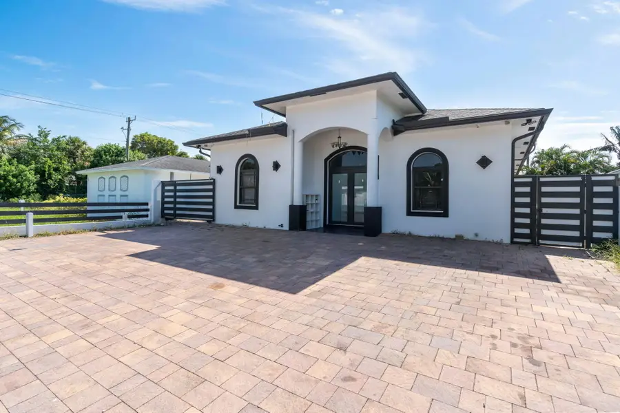 725 Mercury Street, West Palm Beach, FL 33406 - #3