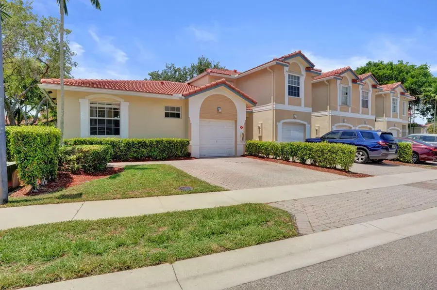 11646 NW 47th Drive, Coral Springs, FL 33076 - #2