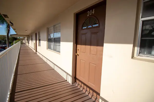 550 NW 77th Avenue #204, Margate, FL 33063