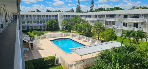 15610 NE 6th Avenue #37b, Miami, FL 33162