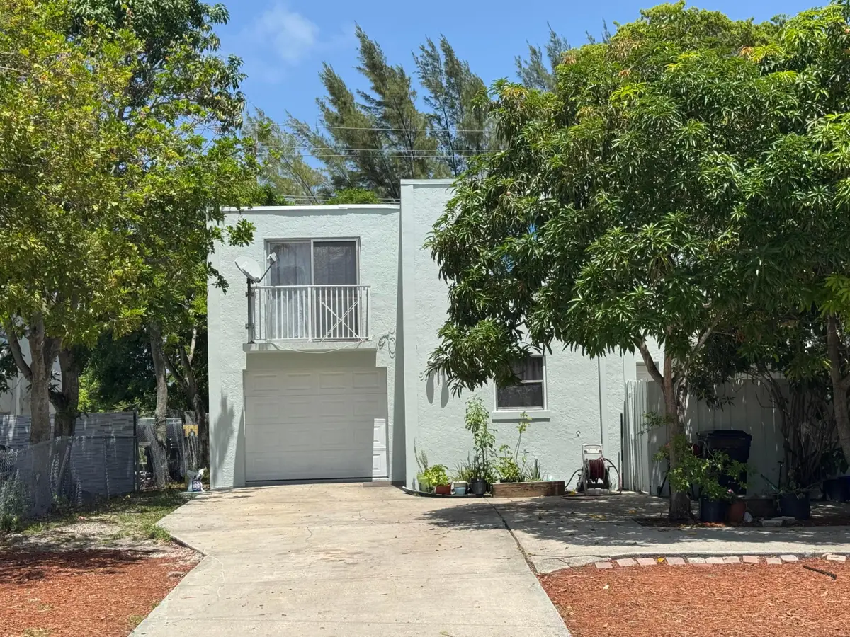 910 N F Street, Lake Worth Beach, FL 33460 - #1