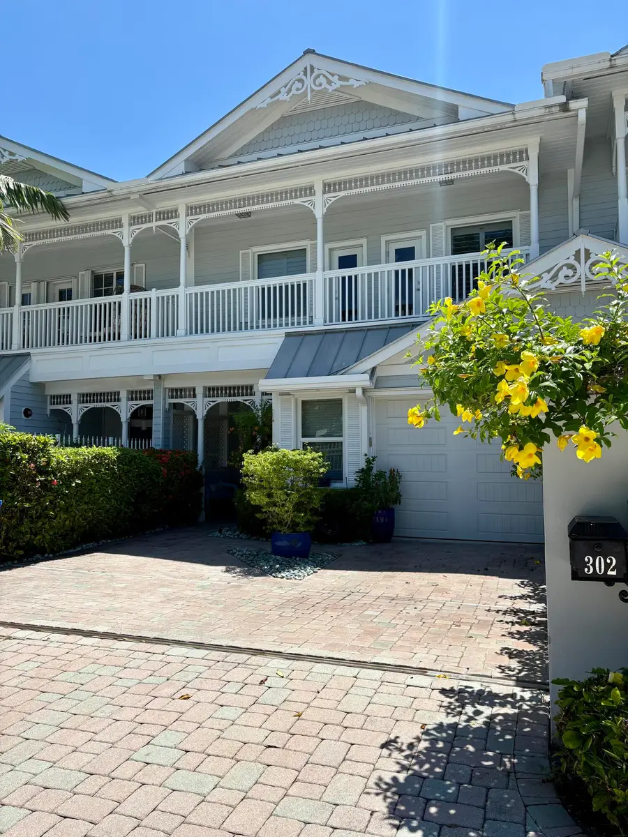 302 NE 11th Avenue, Fort Lauderdale, FL 33301 - #3