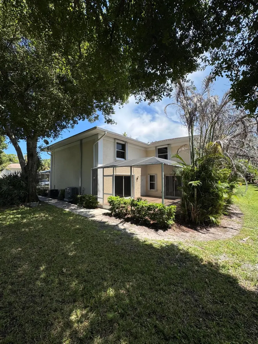 1536 N Lawnwood Circle #3, Fort Pierce, FL 34950 - #2