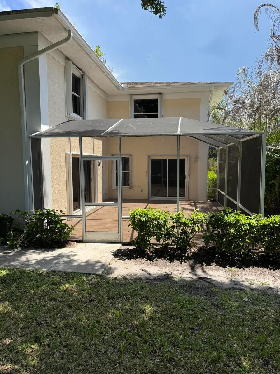1536 N Lawnwood Circle #3, Fort Pierce, FL 34950 - #3