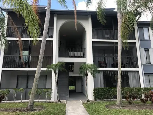 1009 Green Pine Boulevard #G1, West Palm Beach, FL 33409