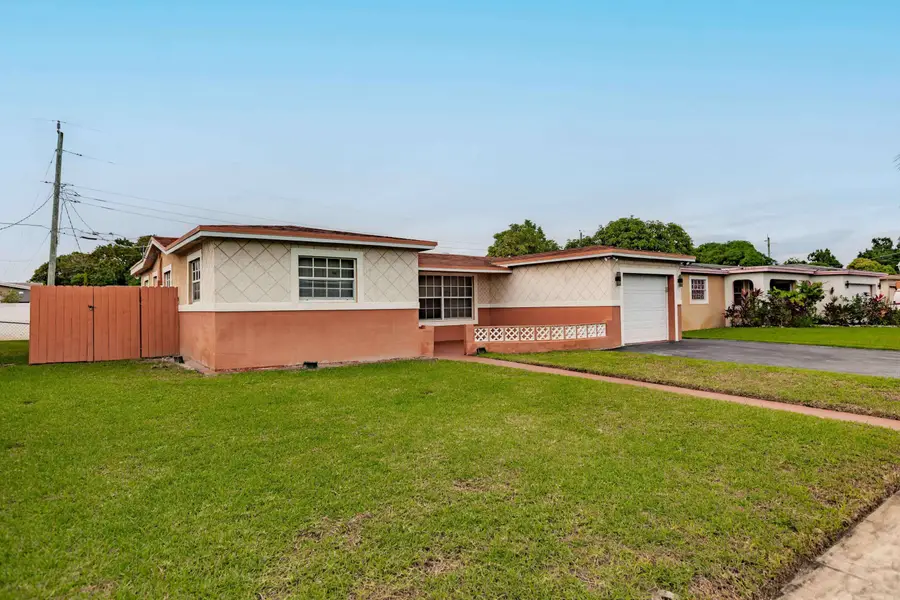 Address Withheld By Seller, Lauderdale Lakes, FL 33309 - #3