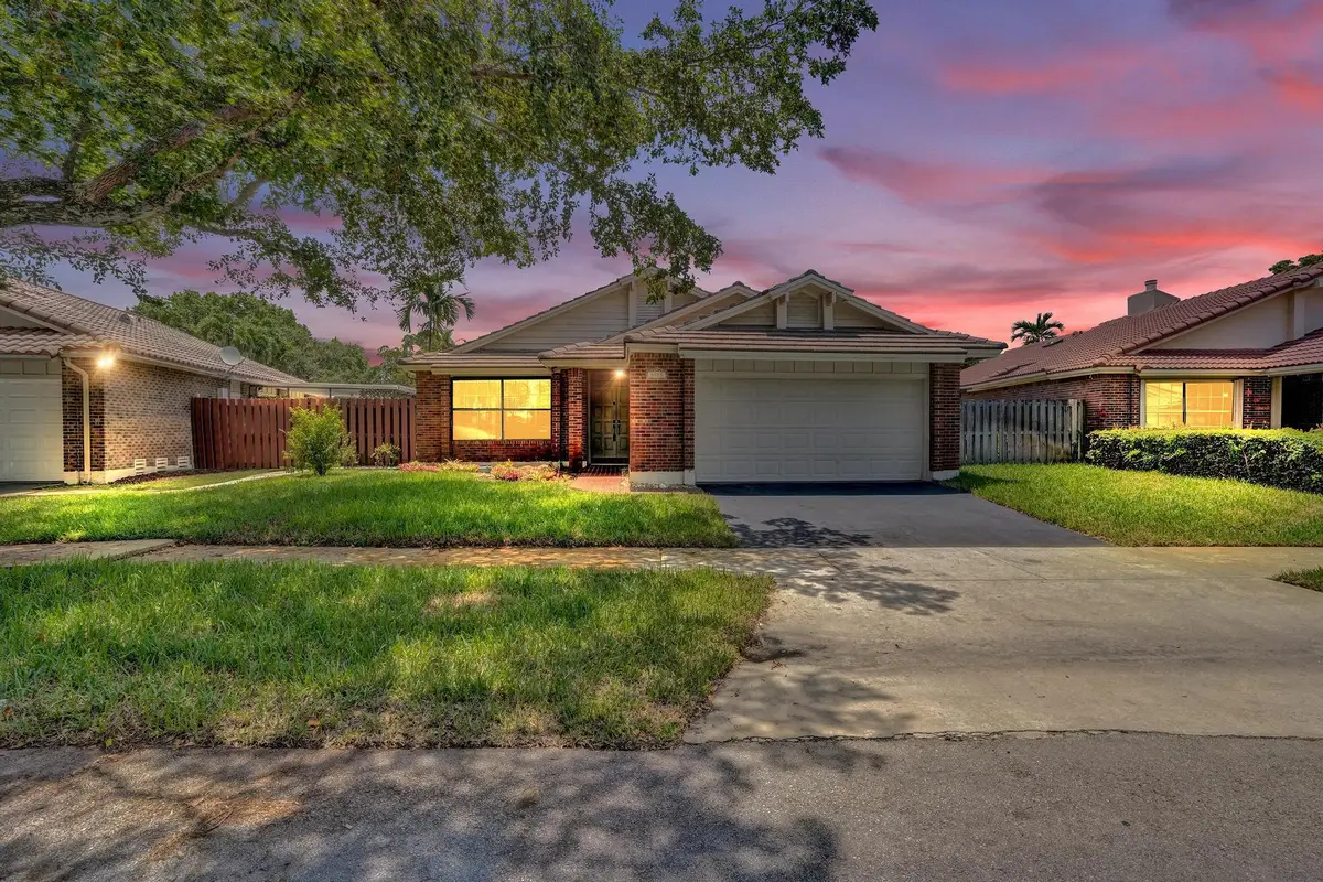 3375 W Point Drive, Hollywood, FL 33026 - #1
