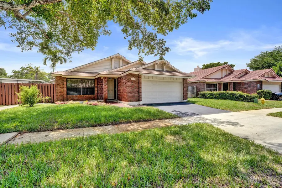 3375 W Point Drive, Hollywood, FL 33026 - #2