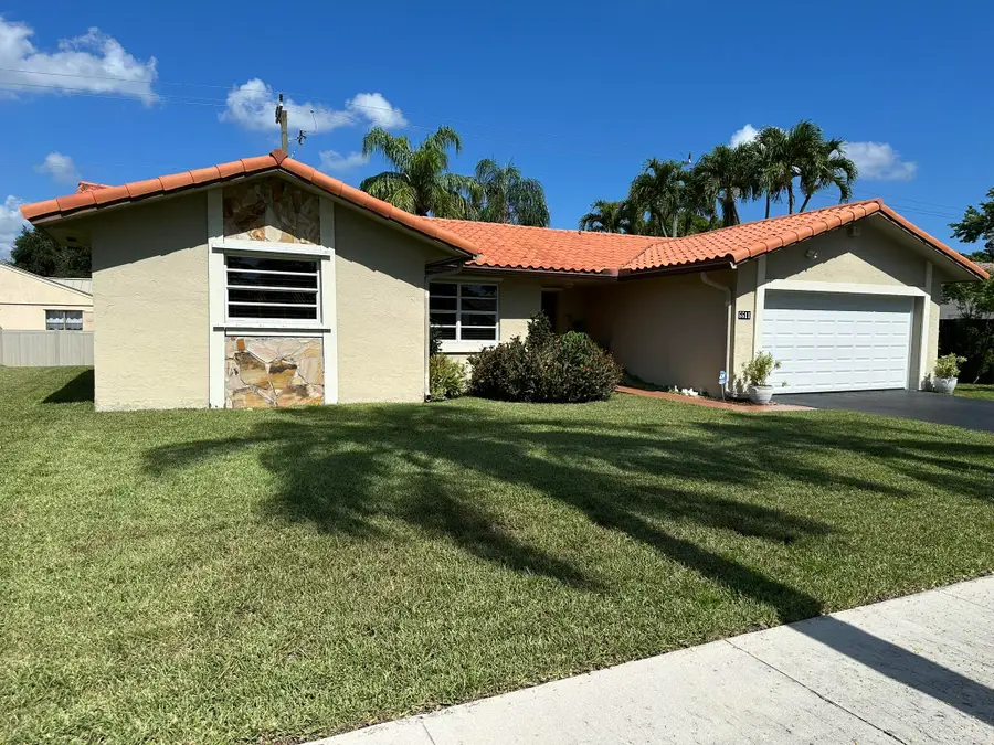 5511 SW 114th Avenue, Cooper City, FL 33330 - #2