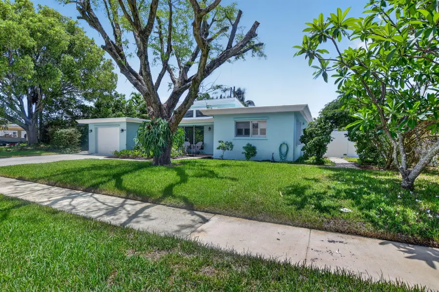 2110 NE 4th Avenue, Boca Raton, FL 33431 - #2