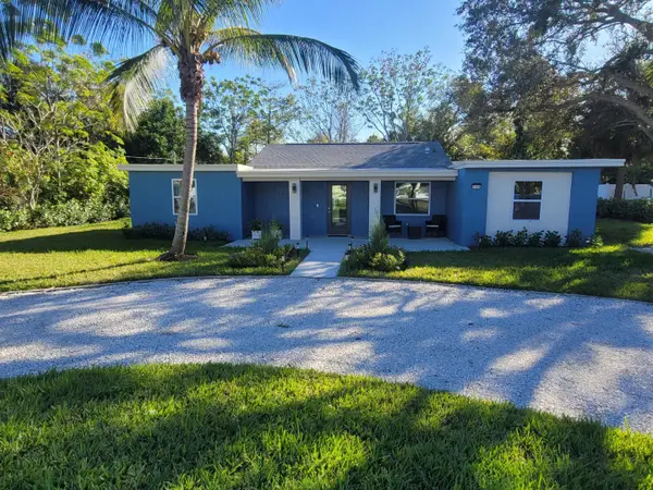 106 E Chandler Road, Cloud Lake, FL 33406