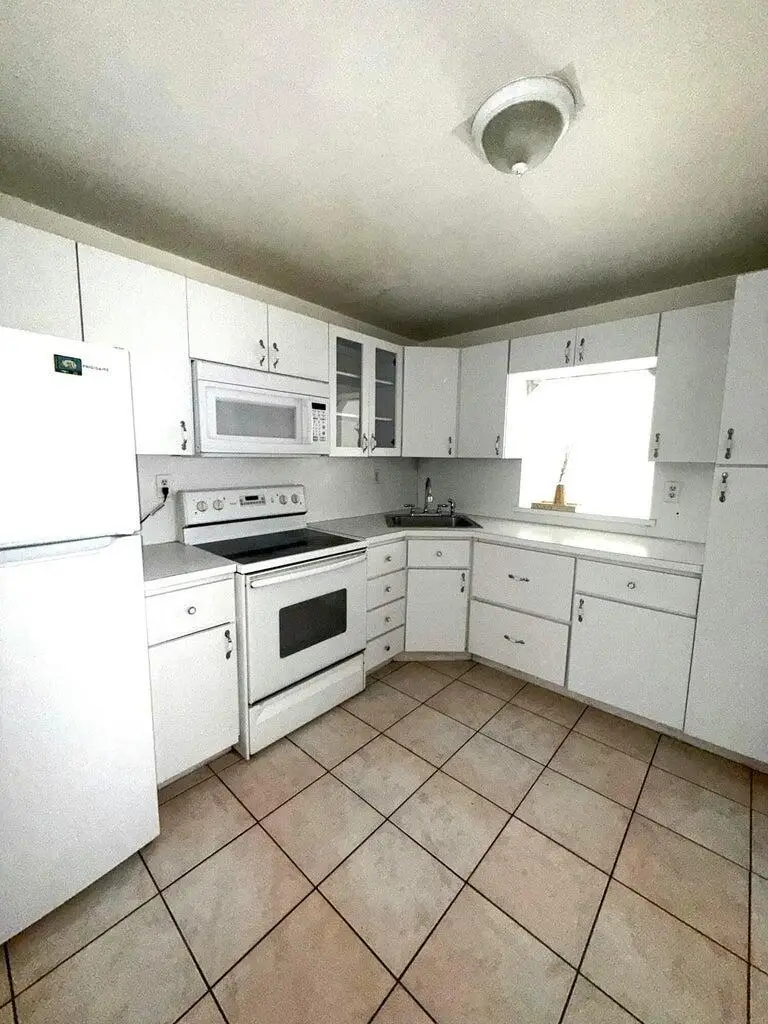 7601 Byron Avenue #3c, Miami Beach, FL 33141 - #3