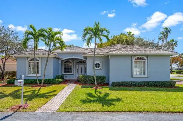 2570 SE 4th Place, Homestead, FL 33033