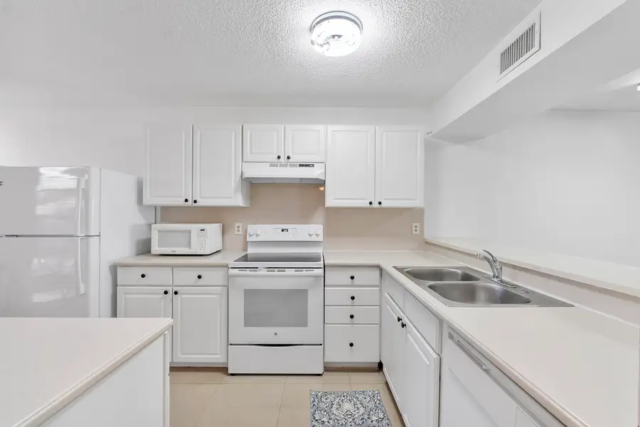 5828 Coral Lake Drive, Margate, FL 33063 - #3