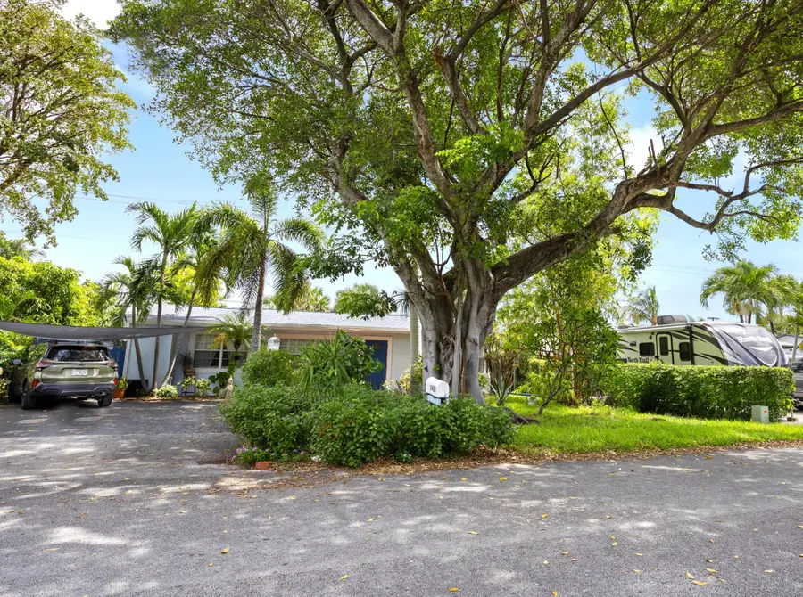 1427 NE 30th Street, Pompano Beach, FL 33064 - #2