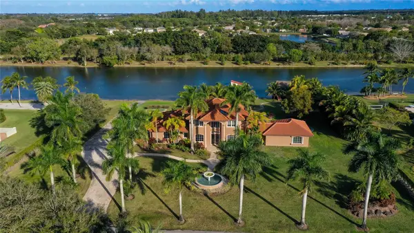 5660 Lago Del Sol Drive, Lake Worth, FL 33449