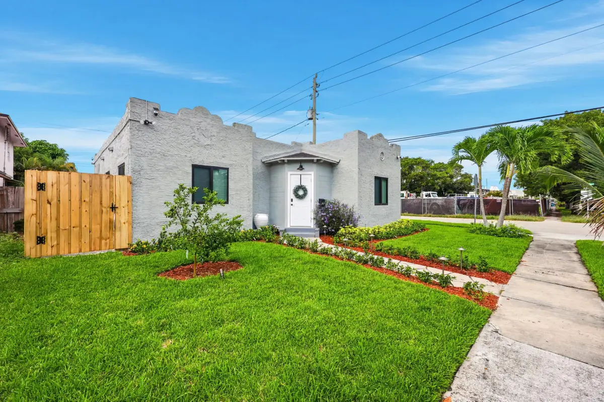 424 Putnam Road, West Palm Beach, FL 33405 - #1