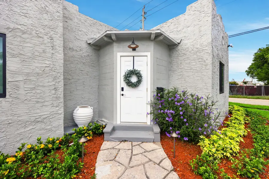 424 Putnam Road, West Palm Beach, FL 33405 - #2