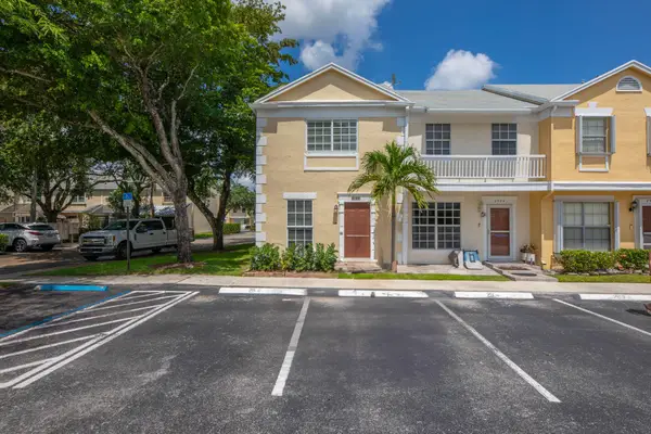 2900 Dorchester Lane #2900, Cooper City, FL 33026
