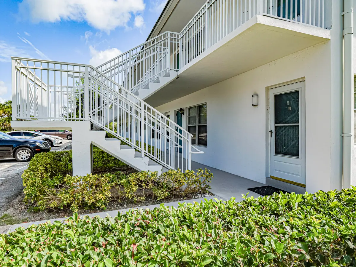 2800 Indian River Boulevard, Vero Beach, FL 32960 - #1