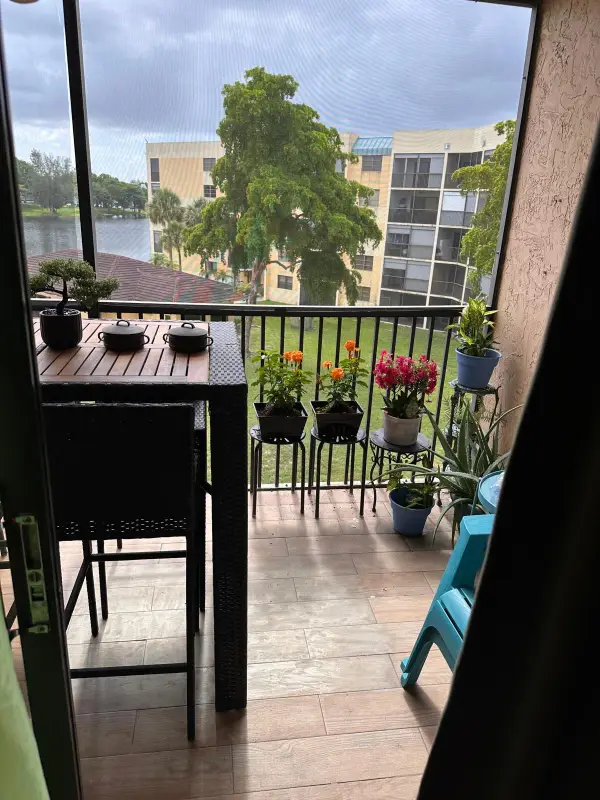 6575 W Oakland Park Boulevard #417, Lauderhill, FL 33313