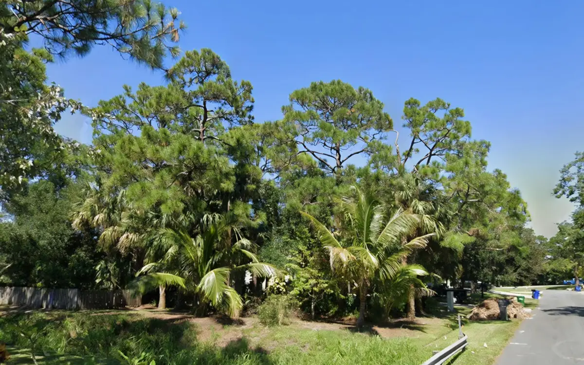 726 Wentworth St, Sebastian, FL 32958 - #1