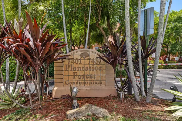 7401 NW 16th Street #102, Plantation, FL 33313