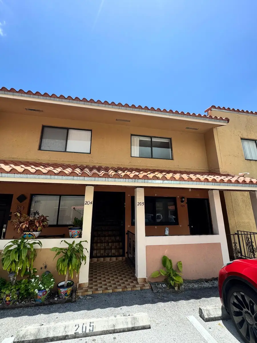 2710 W 60th Place #205, Hialeah, FL 33016 - #3