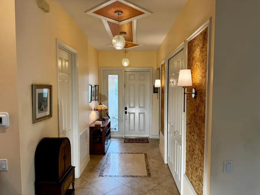 9385 Ivory Isle Road, Boynton Beach, FL 33473 - #2