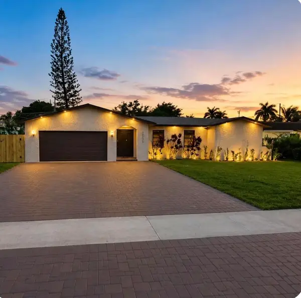 11370 NW 29th Street, Sunrise, FL 33323