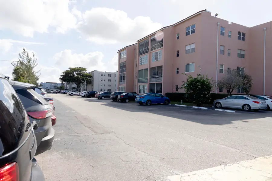 2851 Somerset Drive #116, Lauderdale Lakes, FL 33311 - #2