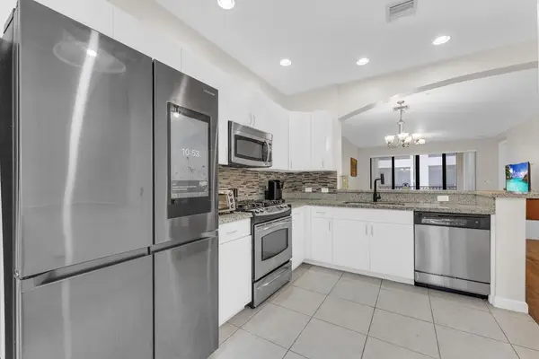 2955 NW 126th Avenue #212-5, Sunrise, FL 33323