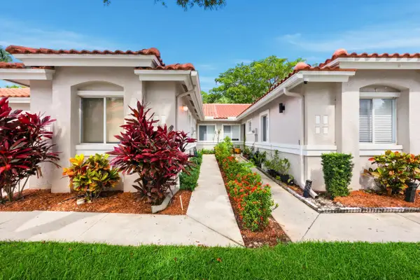 10432 Lake Vista Circle, Boca Raton, FL 33498