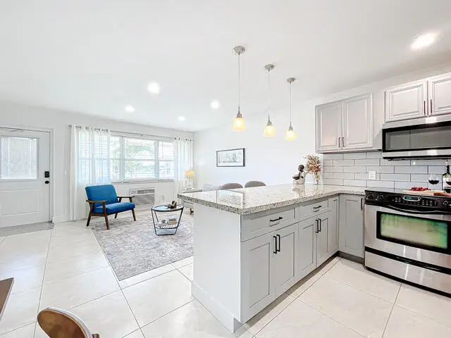 410 Chatham T, West Palm Beach, FL 33417 - #2