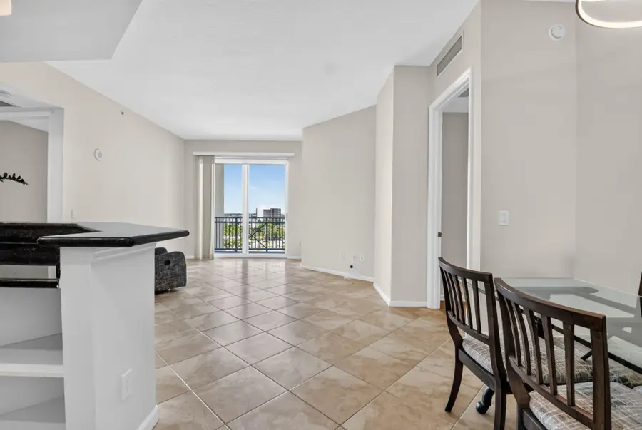 403 S Sapodilla Avenue #706, West Palm Beach, FL 33401 - #3