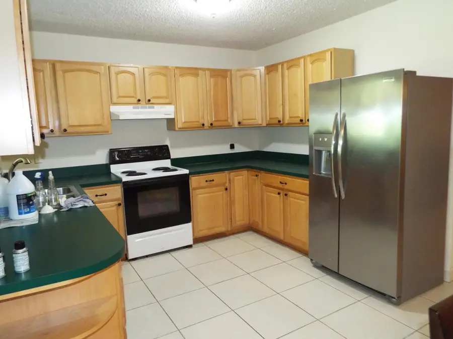 490 SE 3rd Avenue, Pompano Beach, FL 33060 - #2