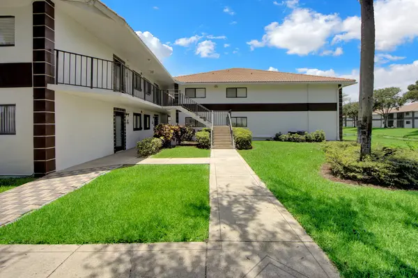 15451 Pembridge Drive #206, Delray Beach, FL 33484