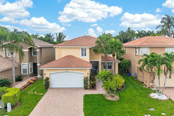 5347 Island Gypsy Drive, Greenacres, FL 33463