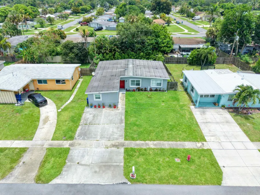 754 Hibiscus Drive, Royal Palm Beach, FL 33411 - #3